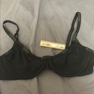 SKIMS BLACK COTTON LOGO DEMI BRA